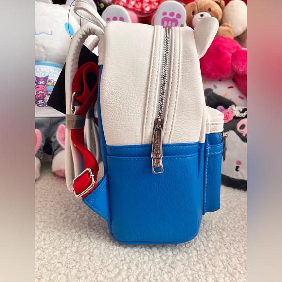 SOLD NWT CLASSIC HELLO KITTY LOUNGEFLY BACKPACK! PERFECT CONDITION - Picture 10 of 10